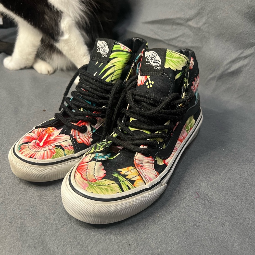 Vans Sk8-hi Hawaiian print shoes